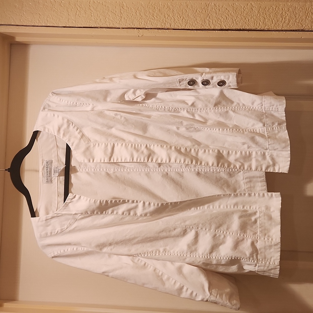 White lightweight jacket